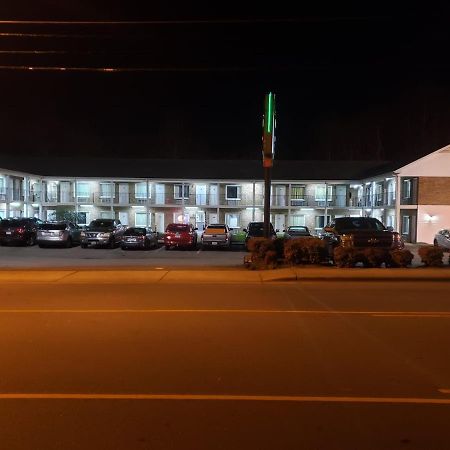 Elk Inn Motel Elkin Exterior foto