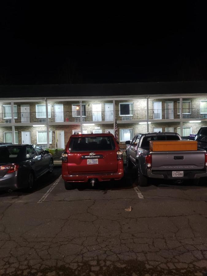 Elk Inn Motel Elkin Exterior foto