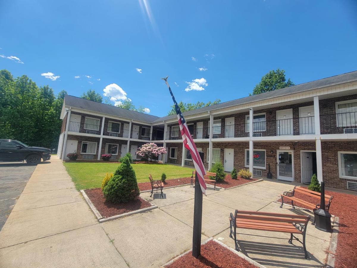 Elk Inn Motel Elkin Exterior foto