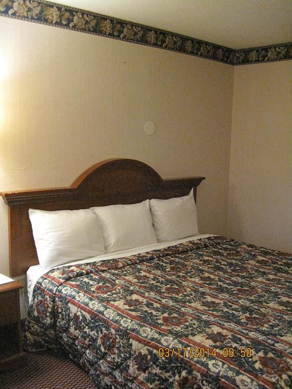Elk Inn Motel Elkin Habitación foto