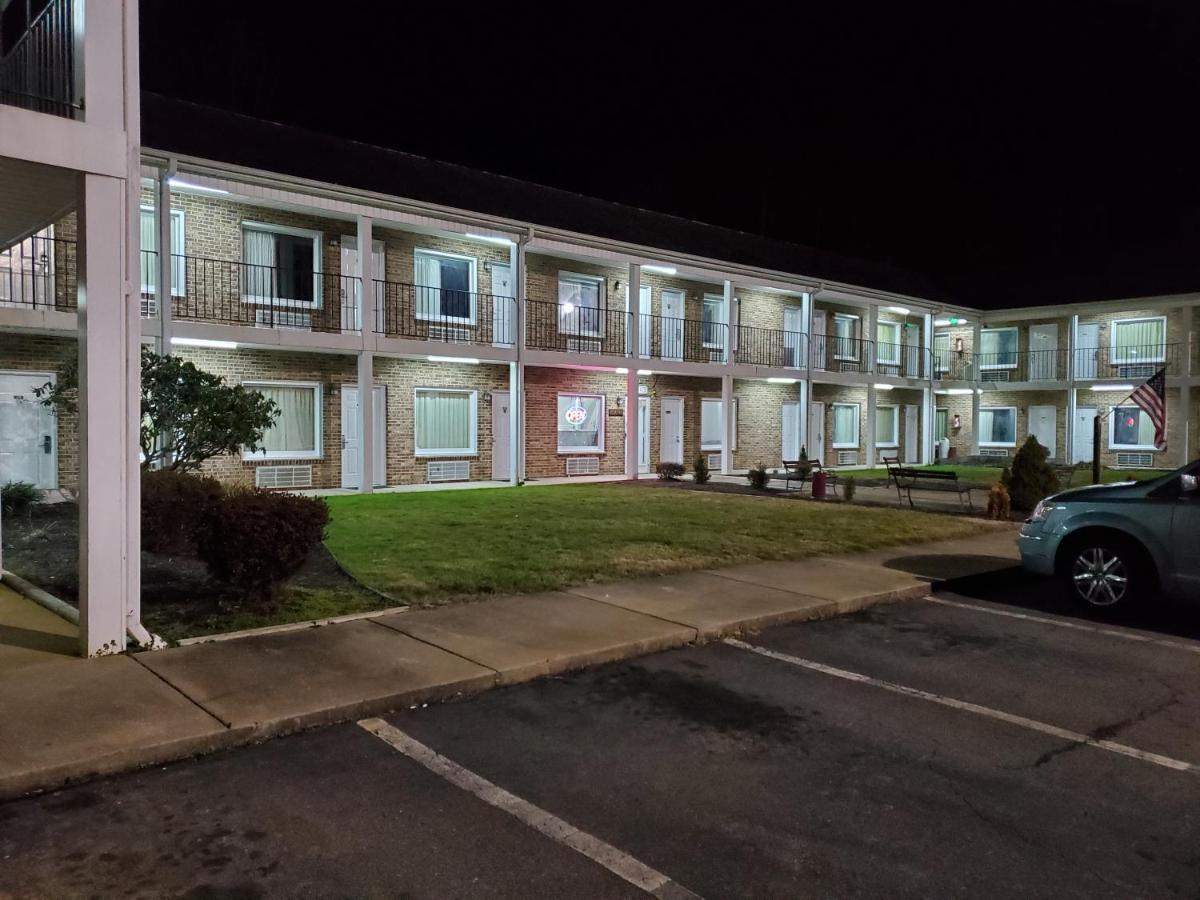 Elk Inn Motel Elkin Exterior foto